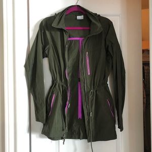 Columbia rain jacket